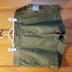 Sonoma mid rise shorts, army green, roll up cuffs and an elastic band waist